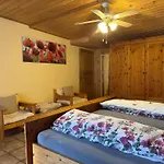 Grosses Ferienhaus Fuer 8 Personen, Manderscheid *