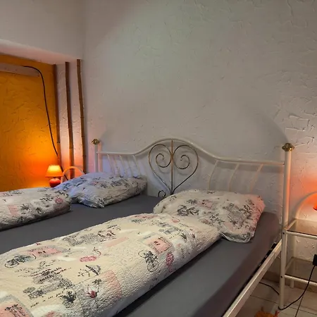 Grosses Ferienhaus Fuer 8 Personen, Manderscheid *