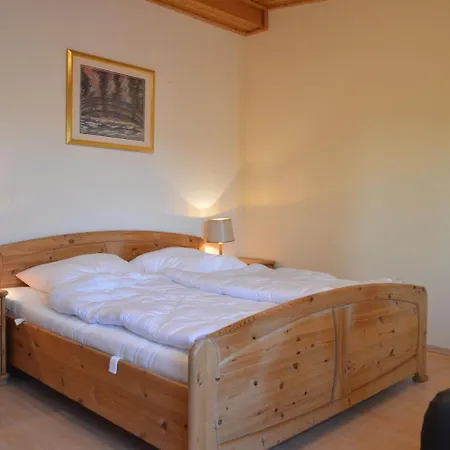 Spacious Eifel Escape *