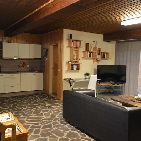 Grosses Ferienhaus Fuer 8 Personen, Manderscheid Manderscheid