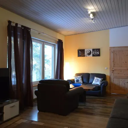 Spacious Eifel Escape Апартаменты Мандершайд